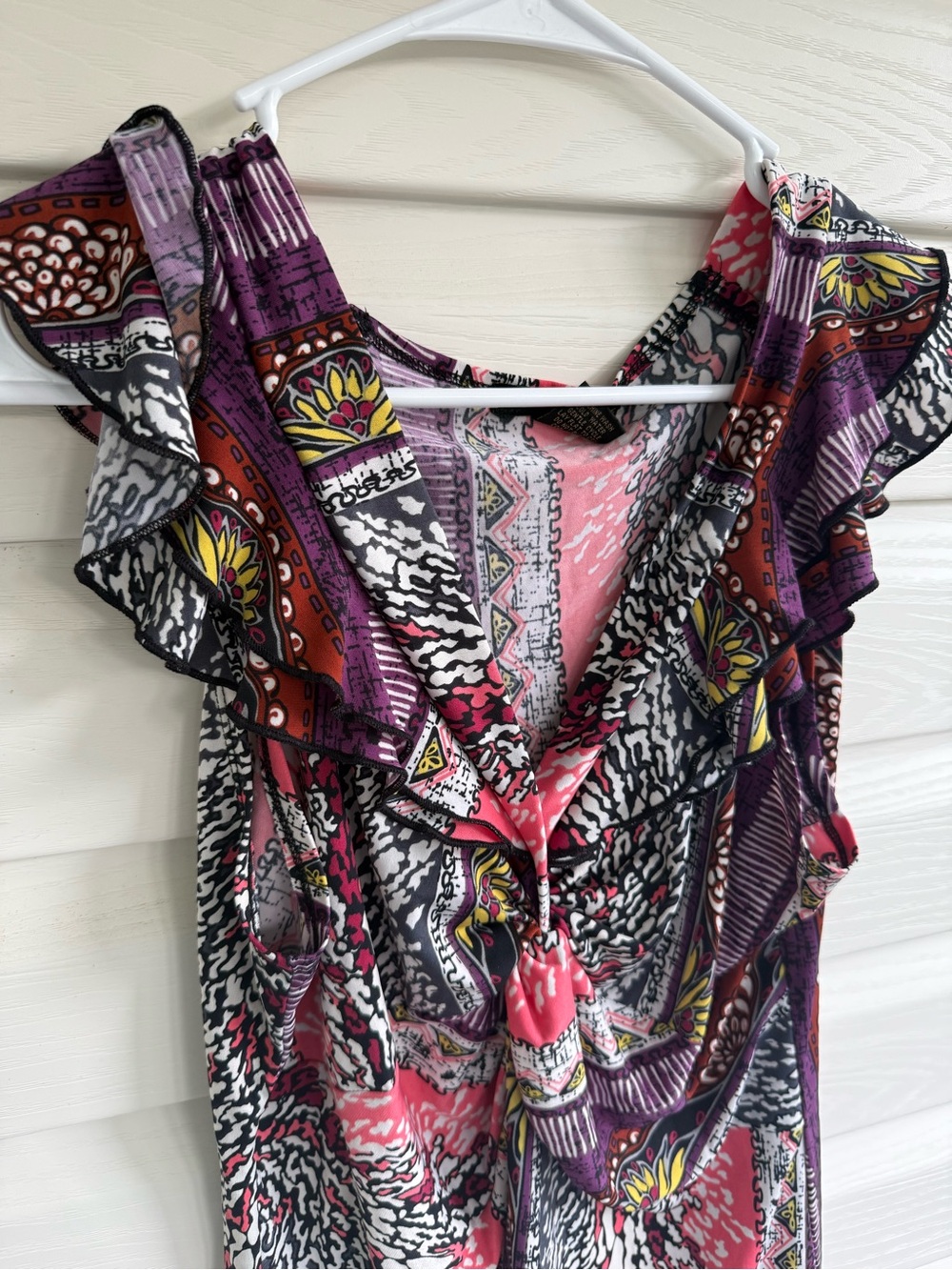 Susan Lawrence Pink & Purple Ruffle V-Neck Camisole - Picture 2 of 8